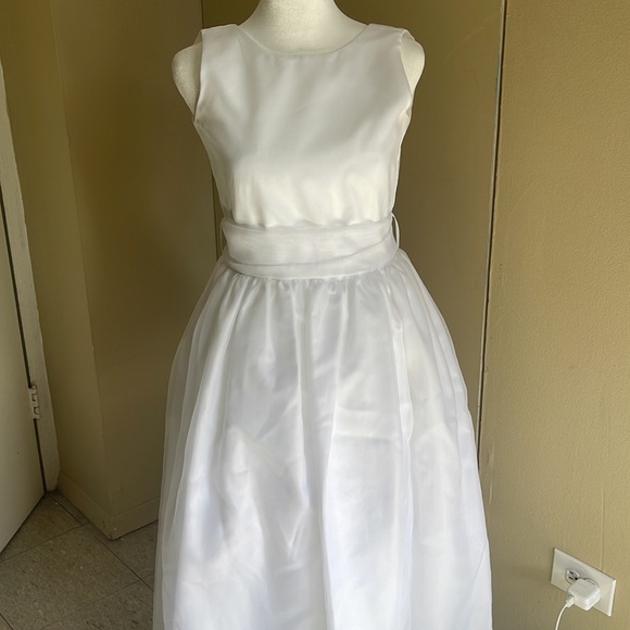 Us Angels Children’s Size 14 First Communion Outfit including Veiled Head Piece - Picture 7 of 17